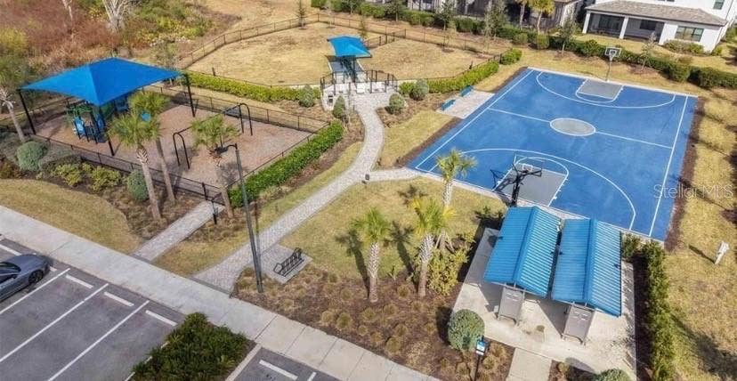 6111 BLUESTAR COURT, Lakewood Ranch, FL 34211