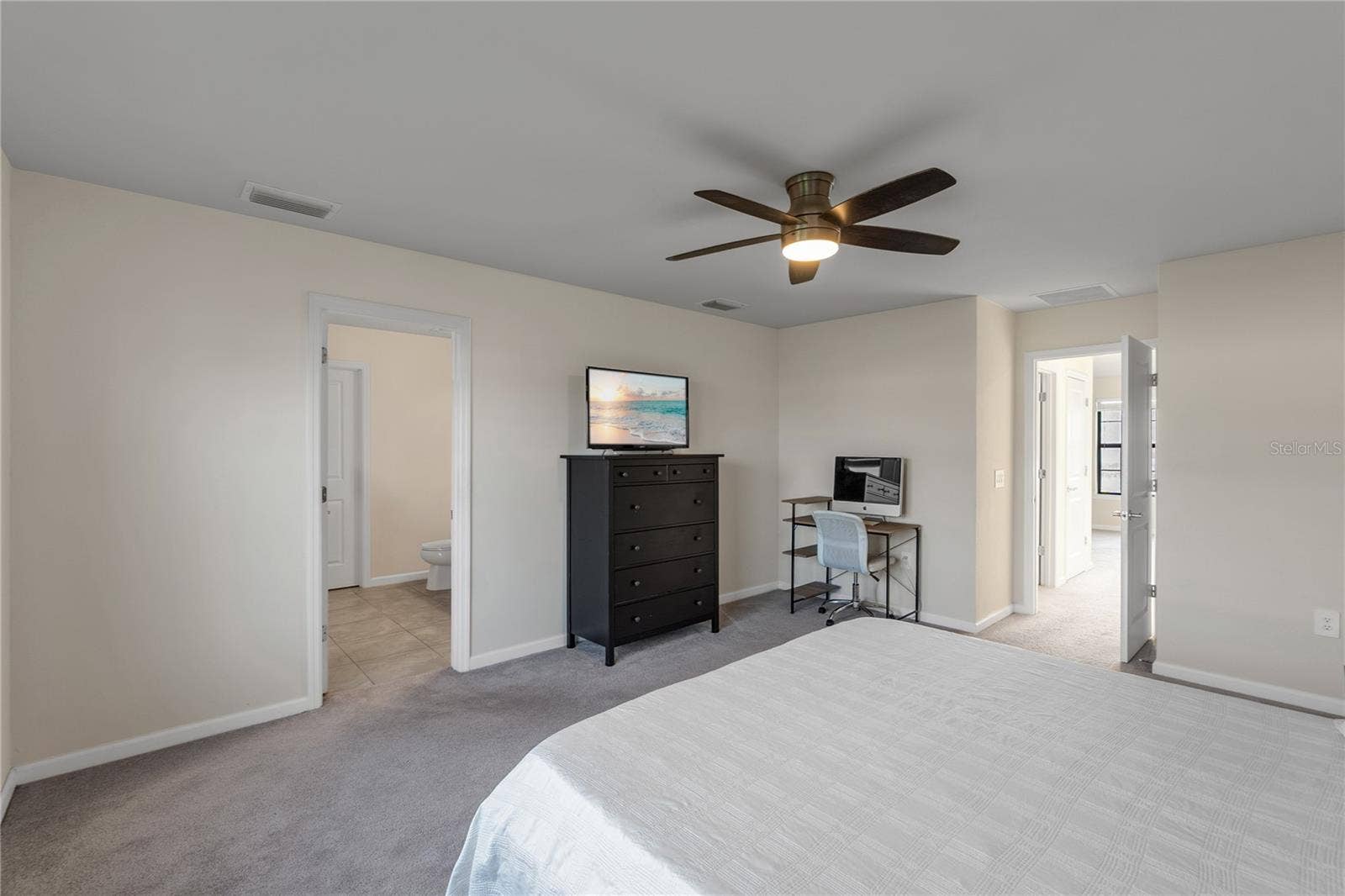 6111 BLUESTAR COURT, Lakewood Ranch, FL 34211