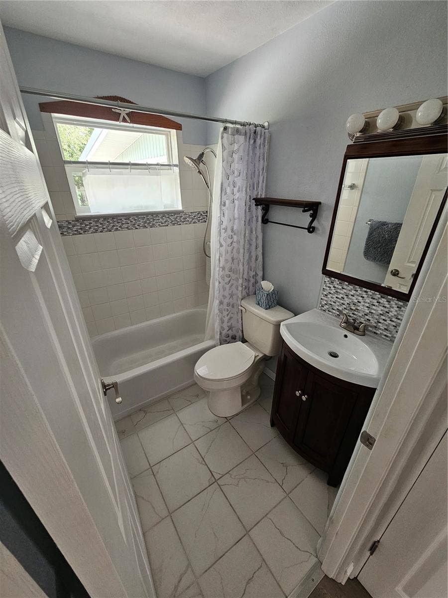 315 62ND STREET W, Bradenton, FL 34209 315 62ND STREET W, Bradenton, FL 34209