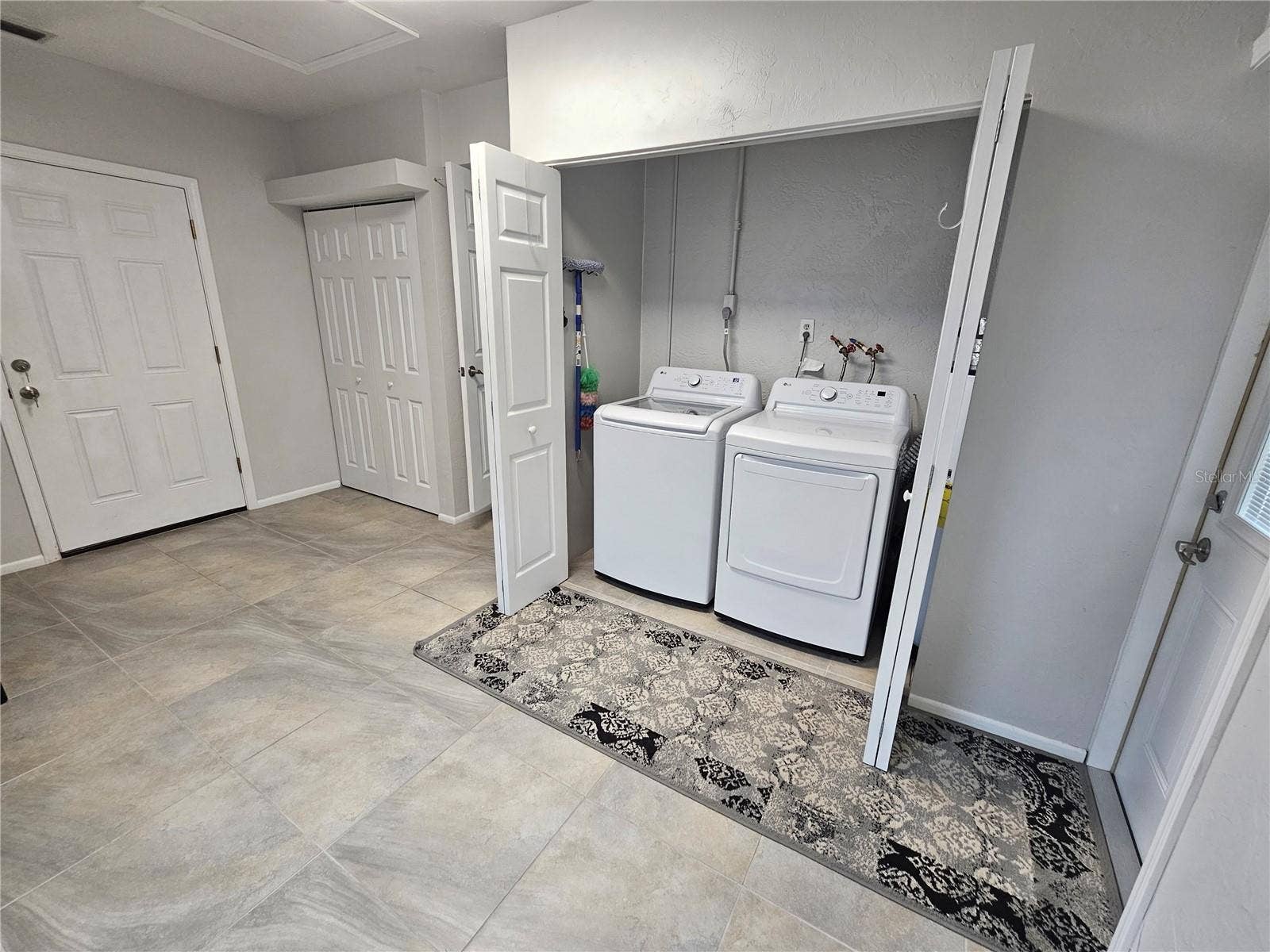 315 62ND STREET W, Bradenton, FL 34209 315 62ND STREET W, Bradenton, FL 34209