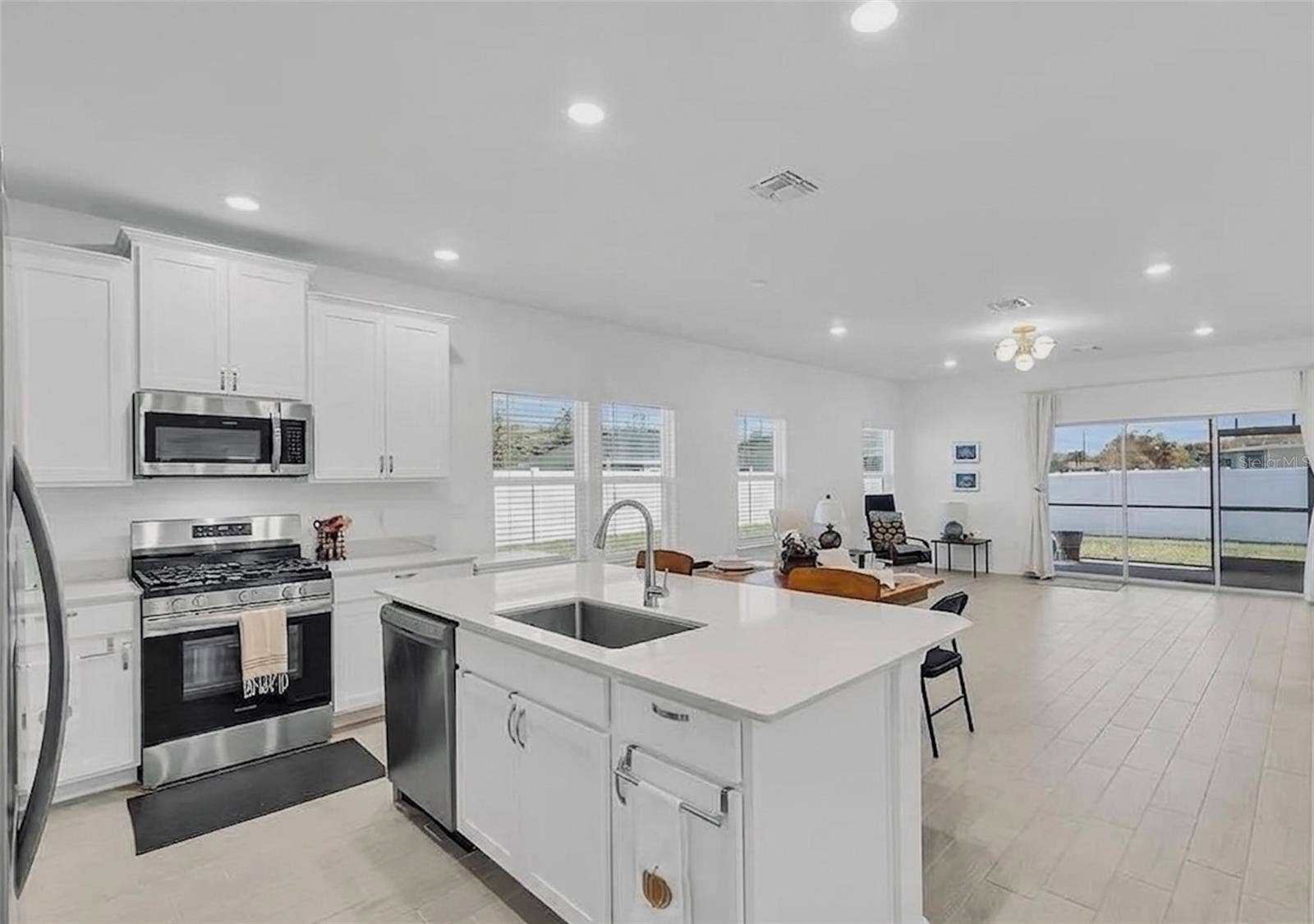 511 NW 4TH TERRACE, Williston, FL 32696 511 NW 4TH TERRACE, Williston, FL 32696