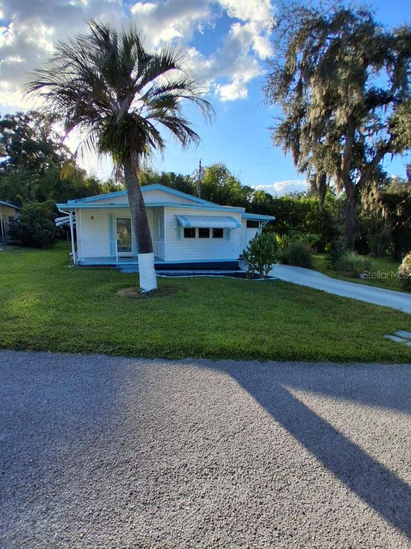 6123 RIDGEWOOD DRIVE, Zephyrhills, FL 33542