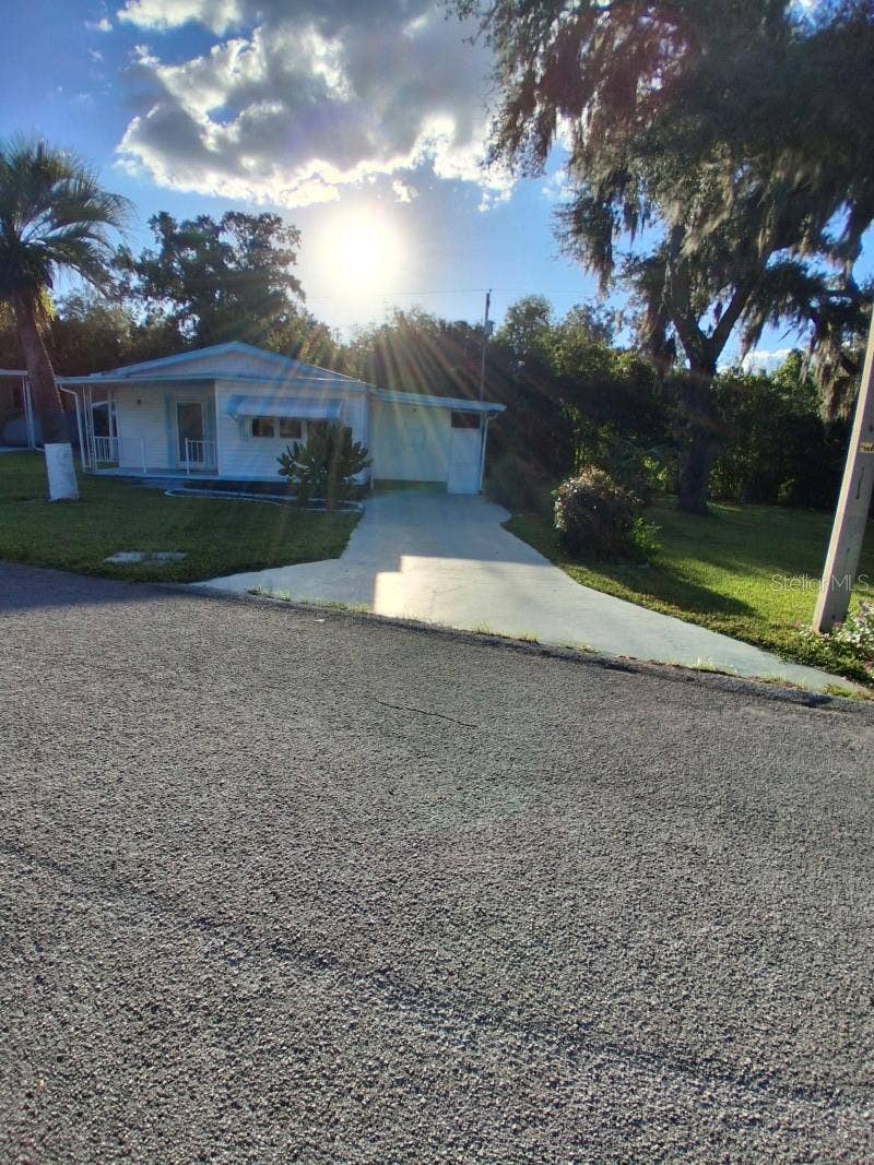 6123 RIDGEWOOD DRIVE, Zephyrhills, FL 33542