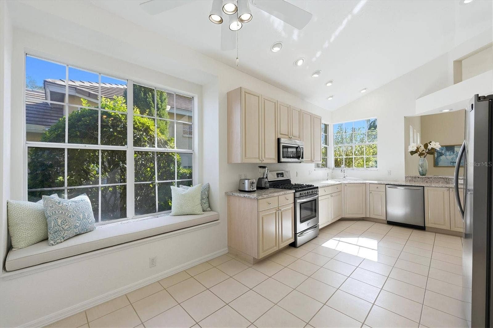 6726 VIRGINIA XING, University Park, FL 34201