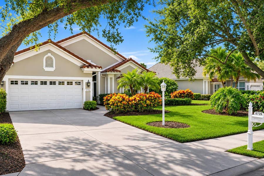 Property photo for 6726 VIRGINIA XING, University Park, FL