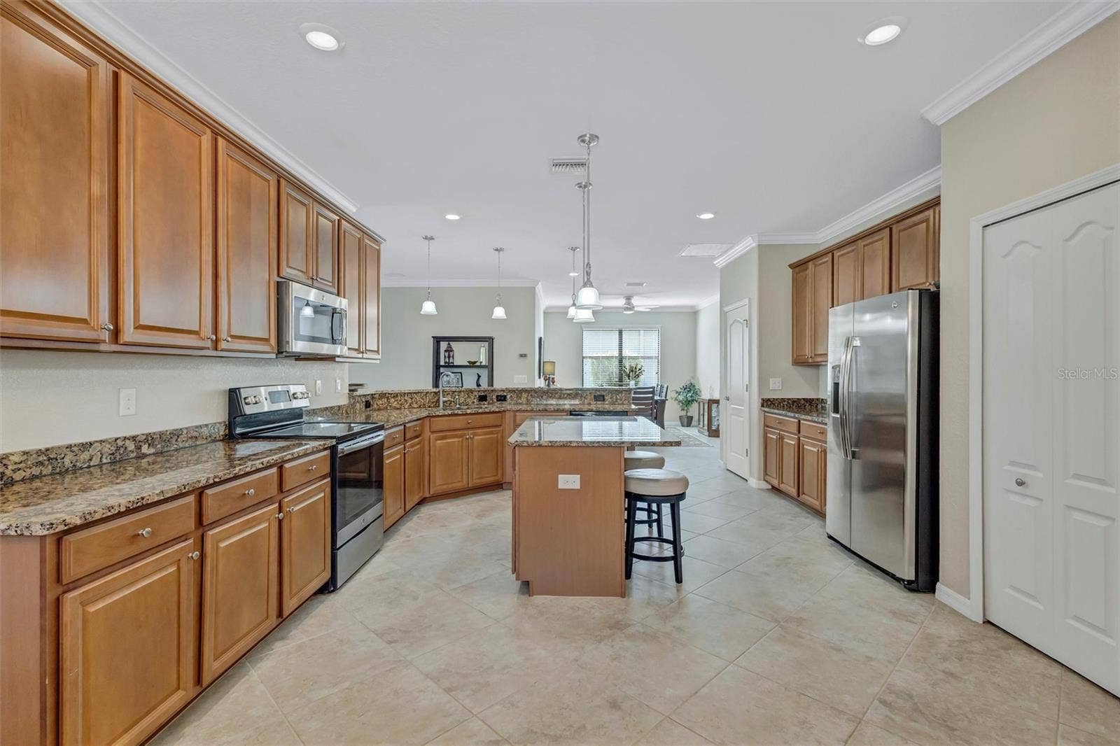 6832 WILD LAKE TERRACE, Bradenton, FL 34212