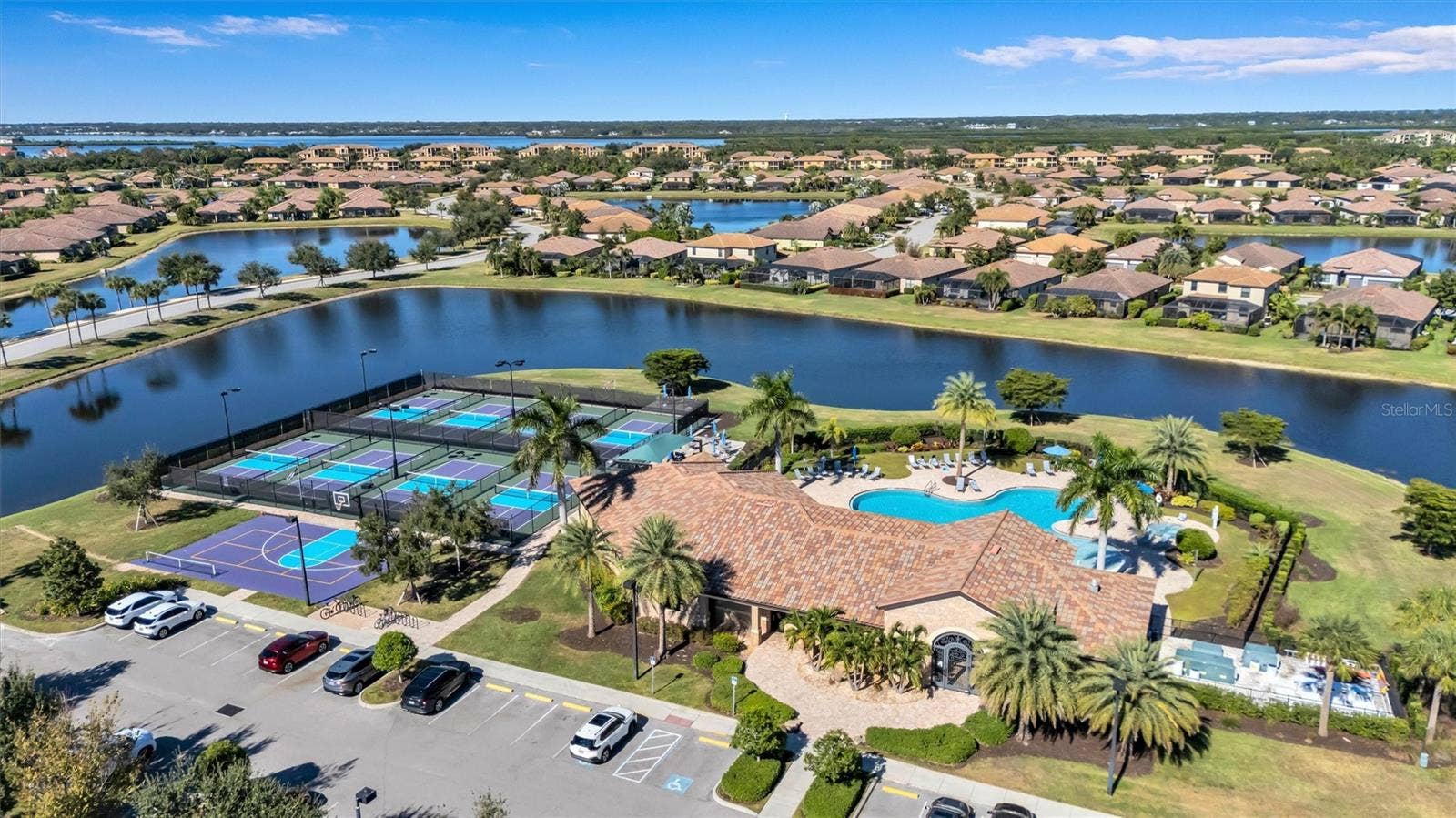 6832 WILD LAKE TERRACE, Bradenton, FL 34212