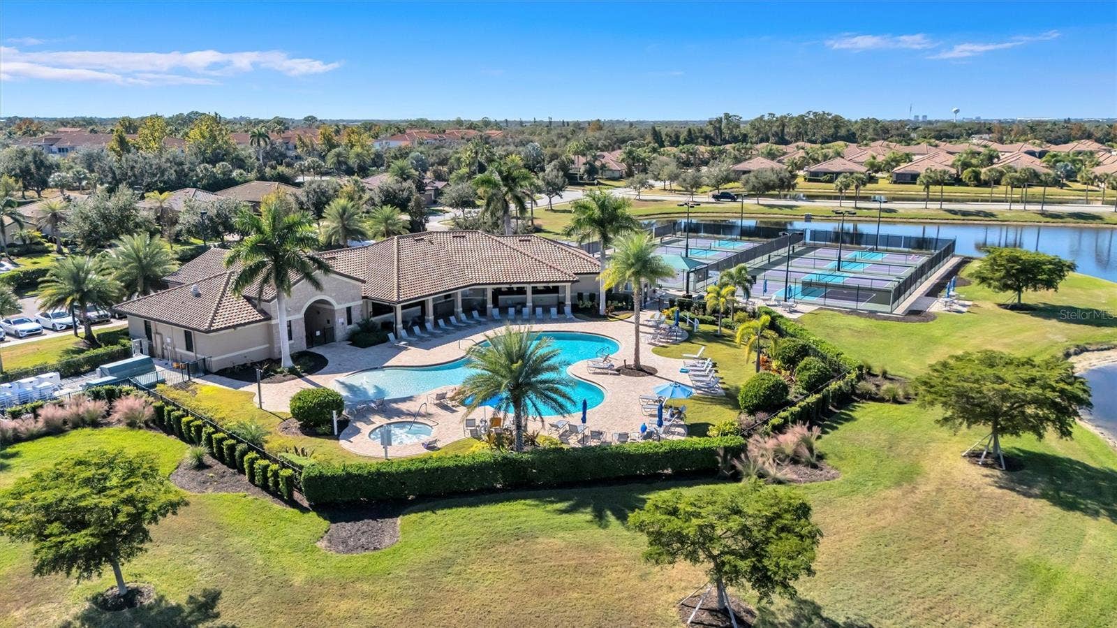 6832 WILD LAKE TERRACE, Bradenton, FL 34212