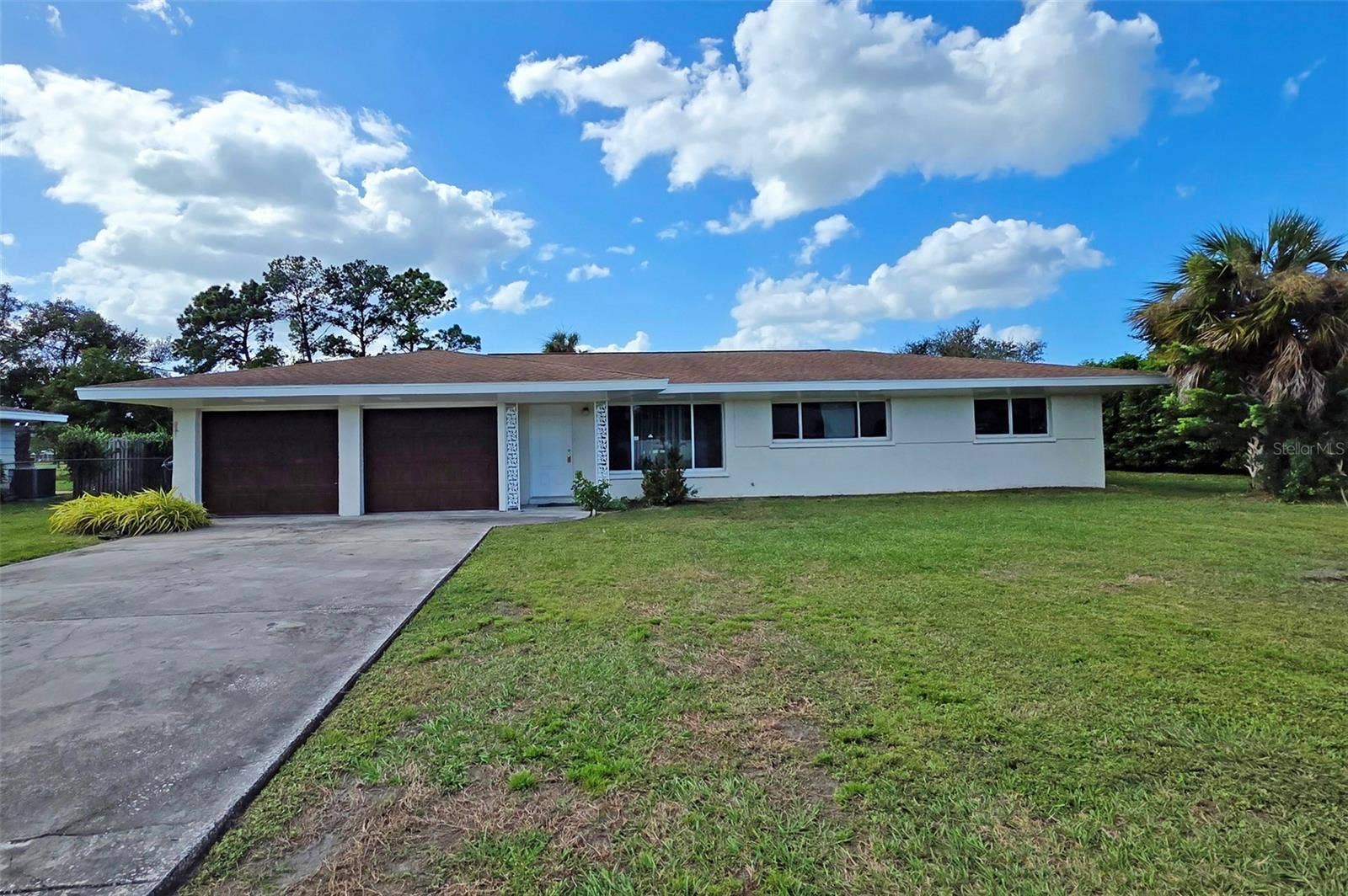 714 MAGELLAN DRIVE, Sarasota, FL 34243 Front of home 1