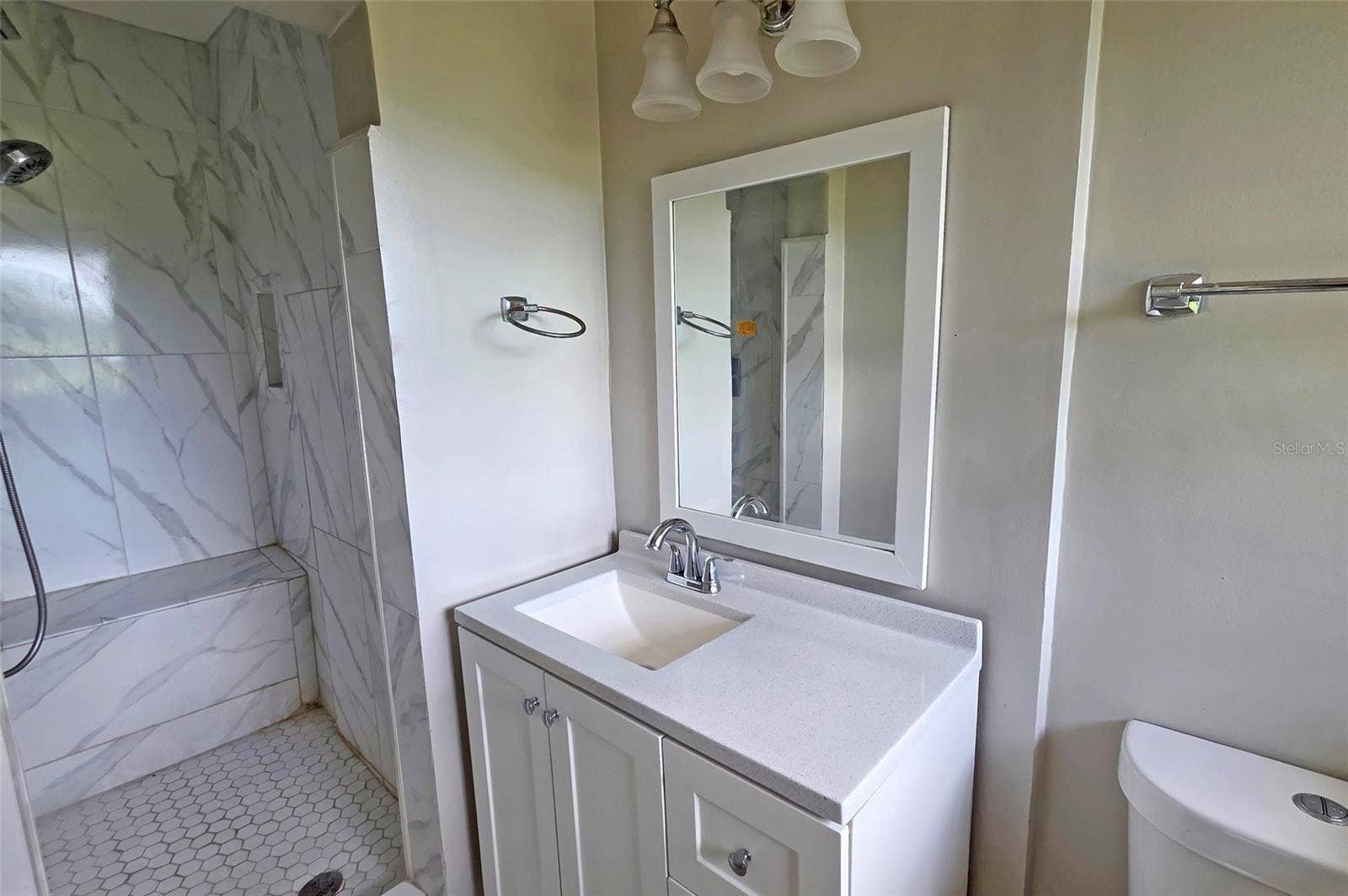 714 MAGELLAN DRIVE, Sarasota, FL 34243 Bathroom 2 with walk-in shower