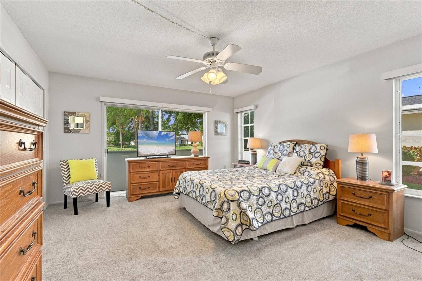 7405 W COUNTRY CLUB DRIVE N, #104, Sarasota, FL 34243