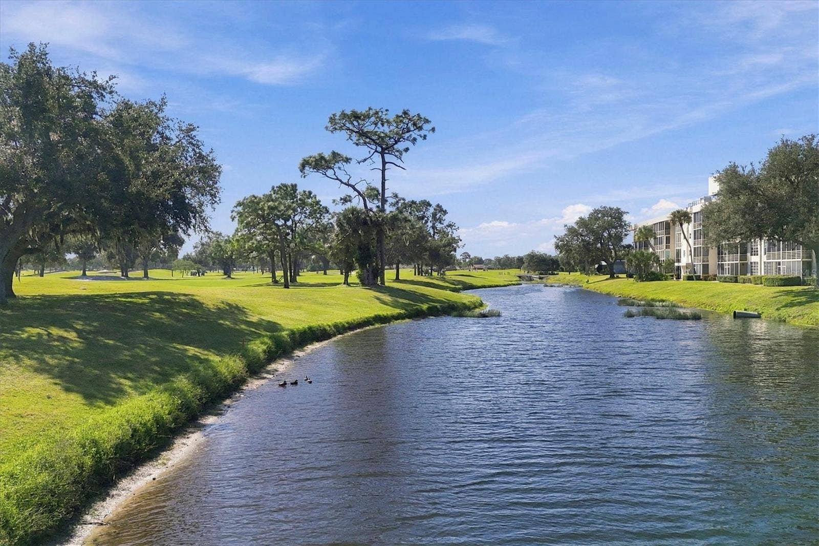 7405 W COUNTRY CLUB DRIVE N, #104, Sarasota, FL 34243