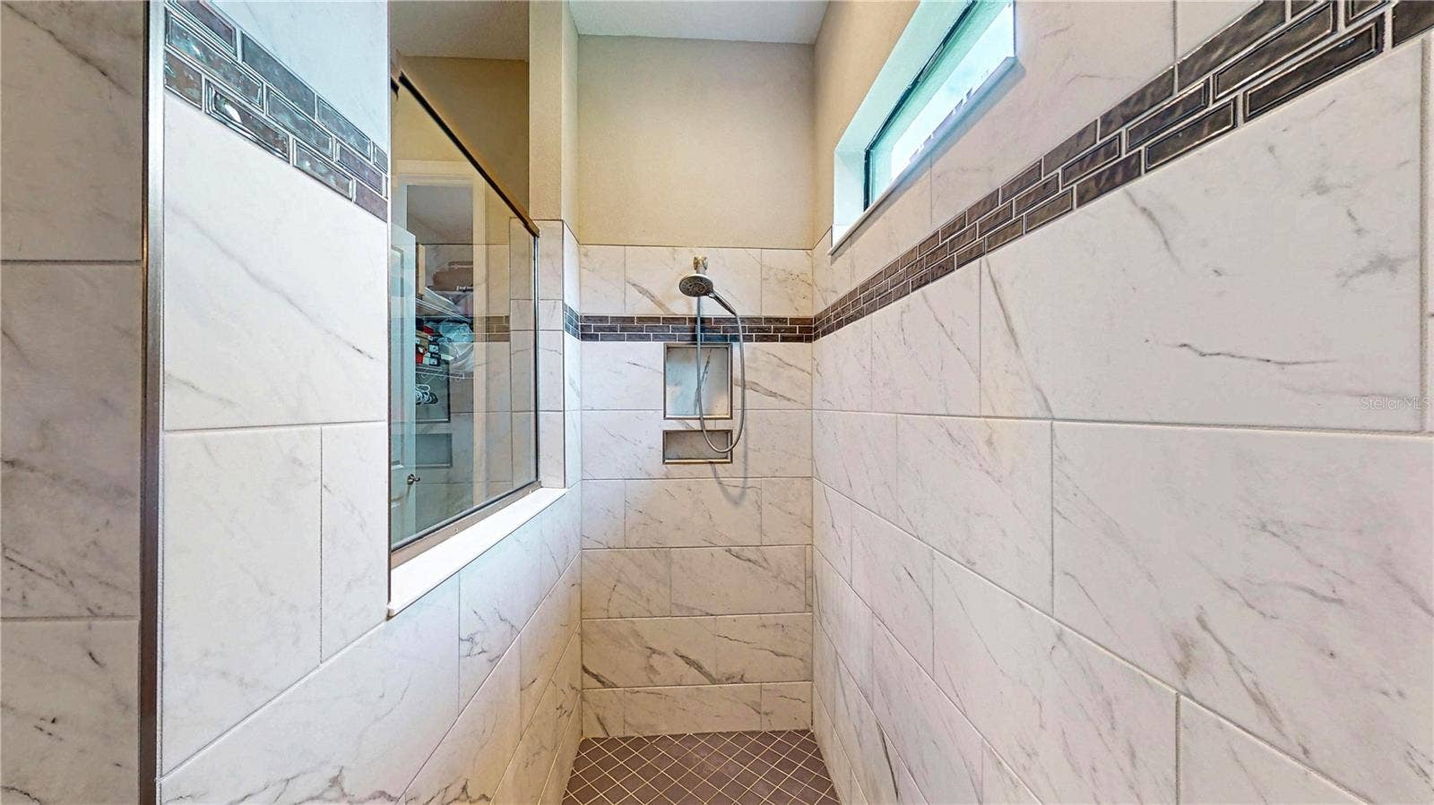 3911 GAVIOTA DRIVE, Ruskin, FL 33573 3911 GAVIOTA DRIVE, Ruskin, FL 33573