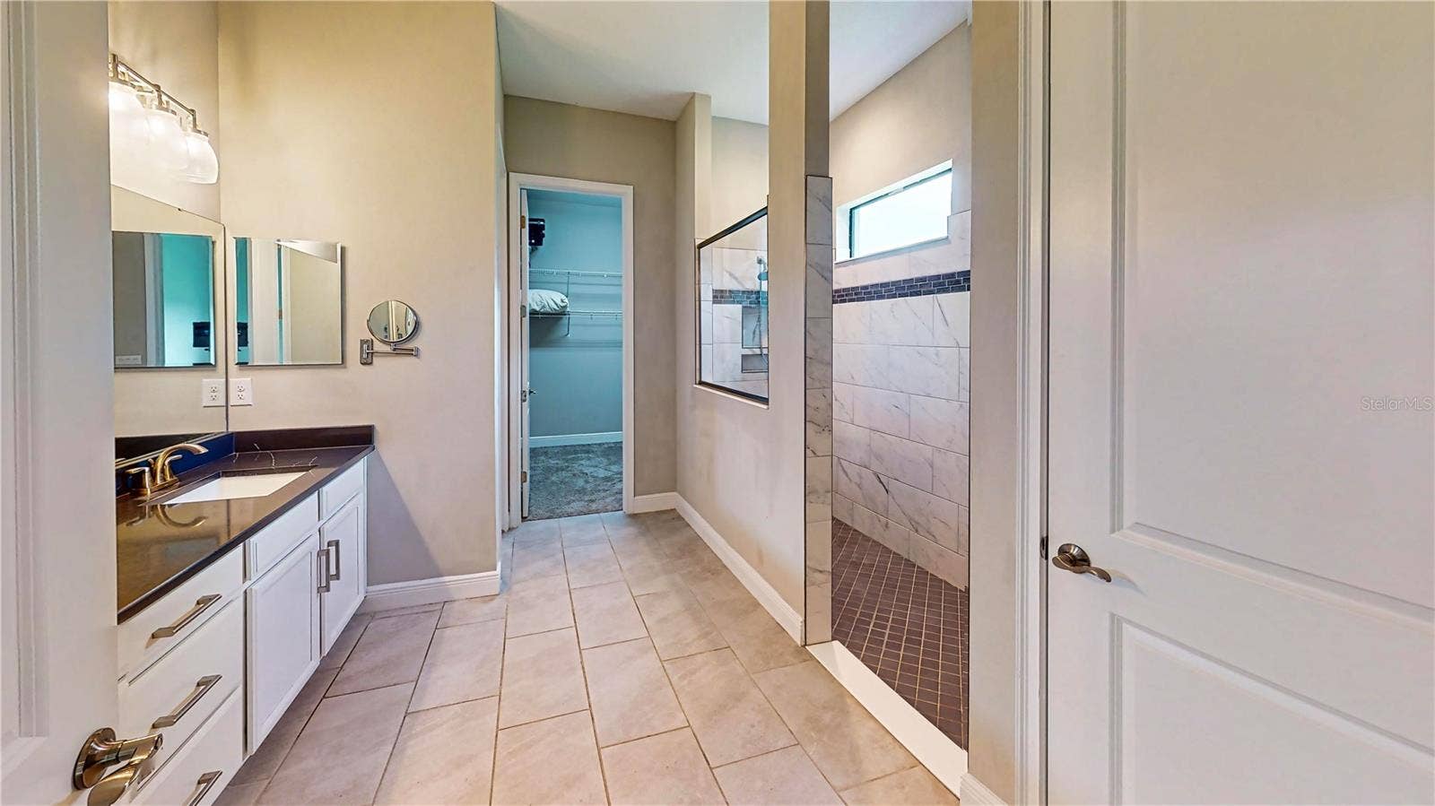 3911 GAVIOTA DRIVE, Ruskin, FL 33573 Primary bathroom