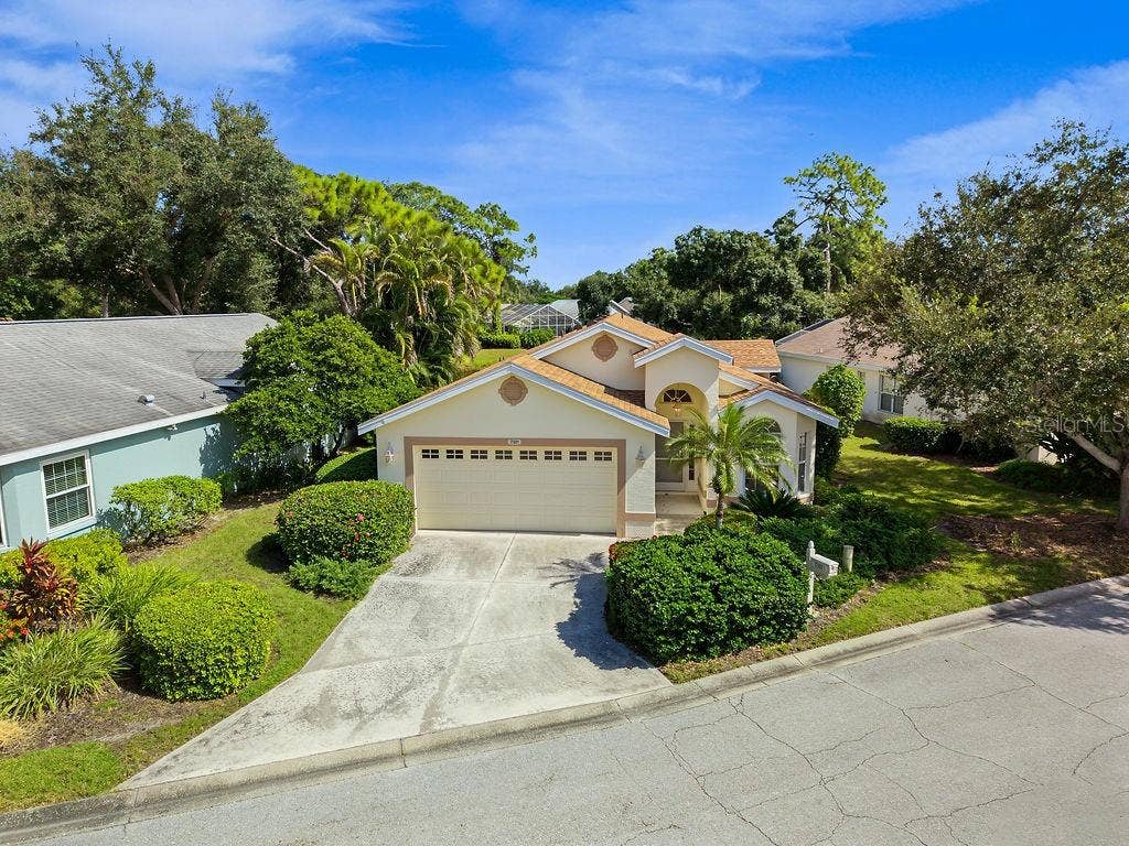 7321 ELEANOR CIRCLE, Sarasota, FL 34243 7321 ELEANOR CIRCLE, Sarasota, FL 34243