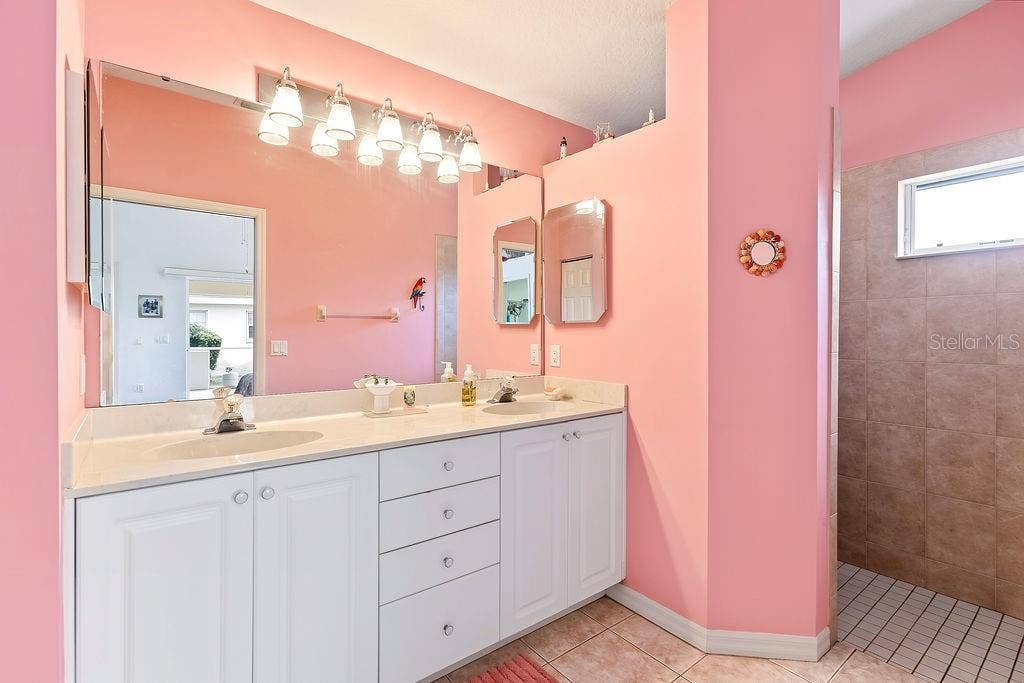 7321 ELEANOR CIRCLE, Sarasota, FL 34243 7321 ELEANOR CIRCLE, Sarasota, FL 34243
