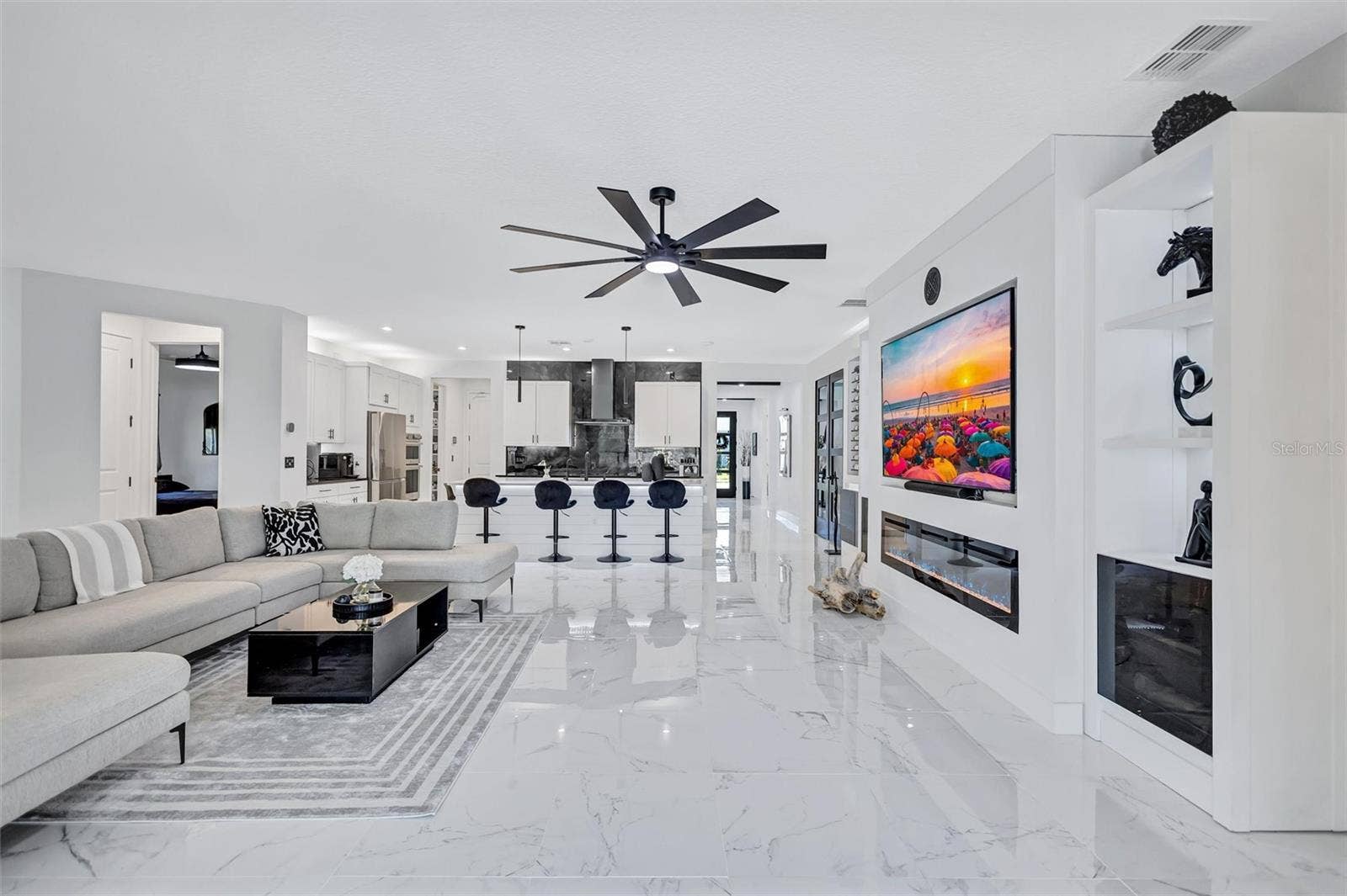 SPACIOUS and MOVE IN READY!