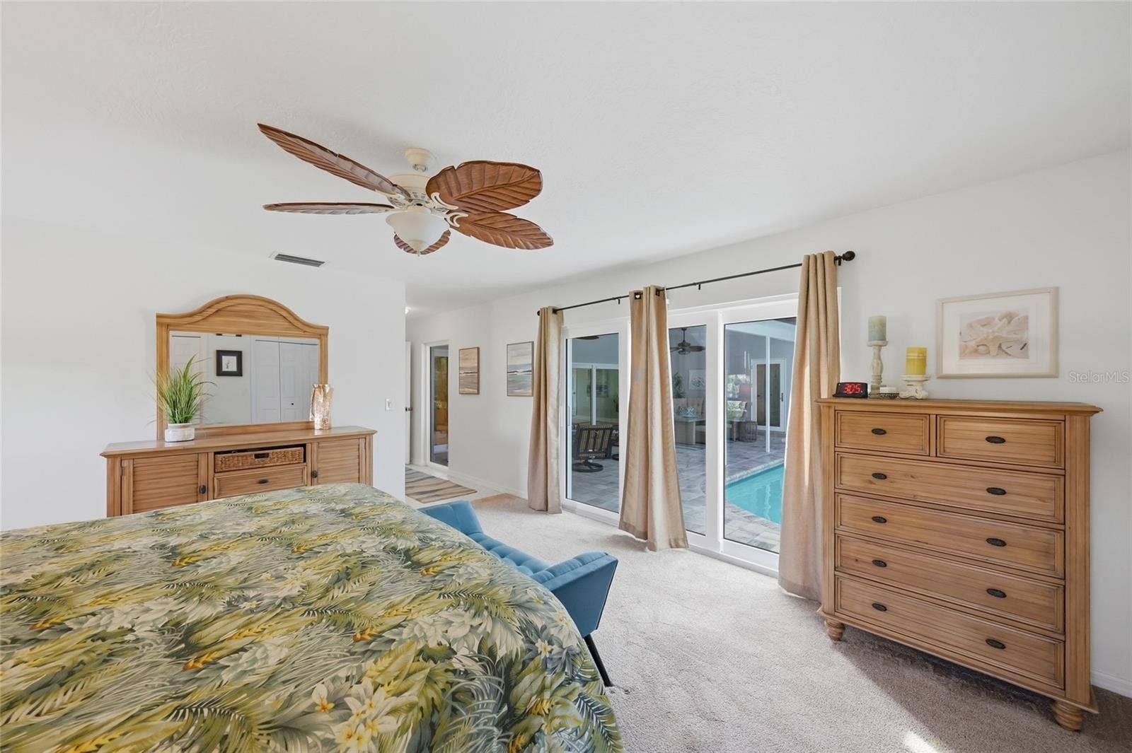 242 LOOKOUT POINT DRIVE, Osprey, FL 34229