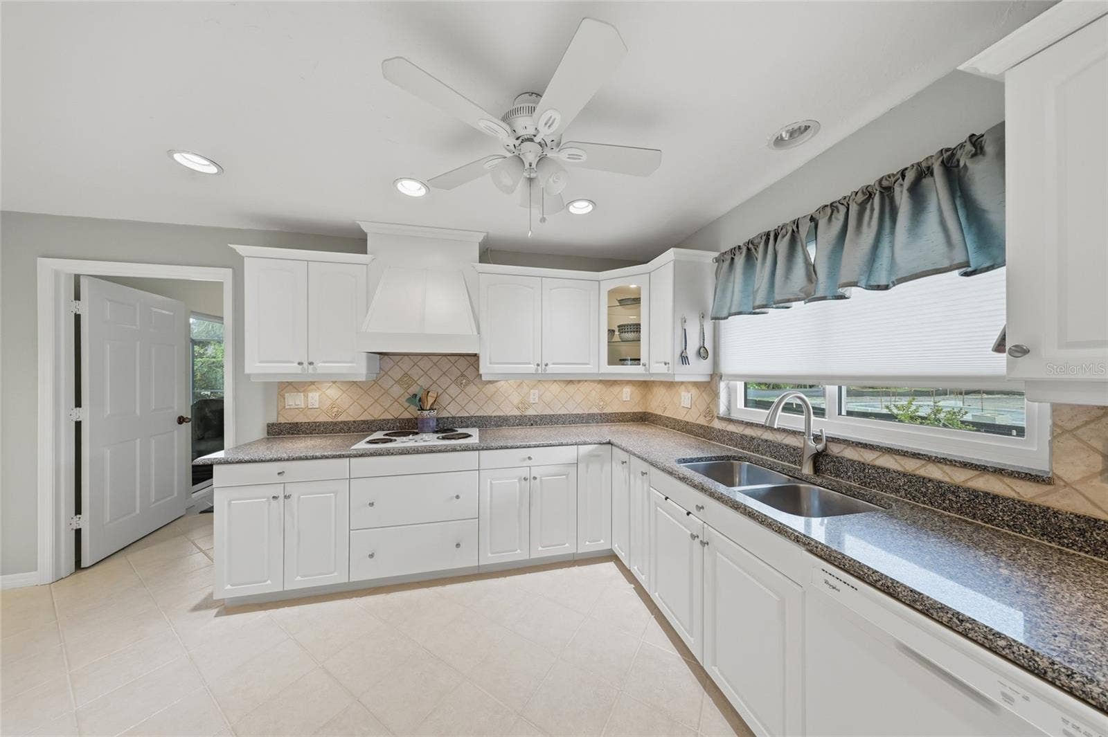 242 LOOKOUT POINT DRIVE, Osprey, FL 34229