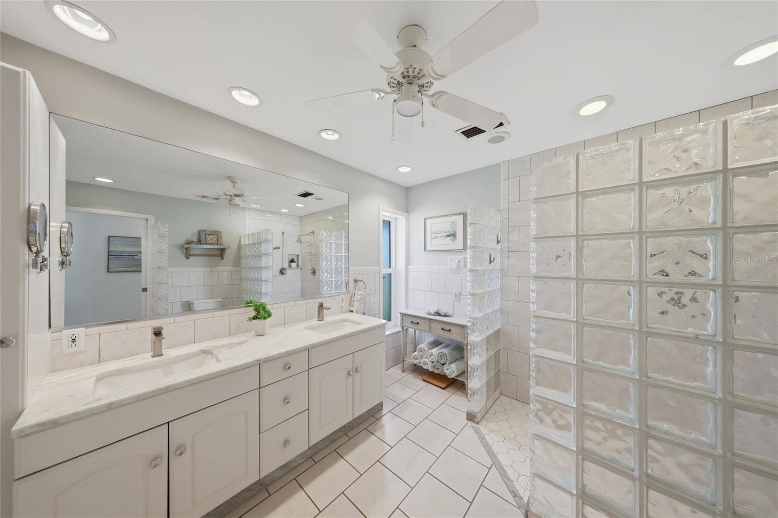242 LOOKOUT POINT DRIVE, Osprey, FL 34229