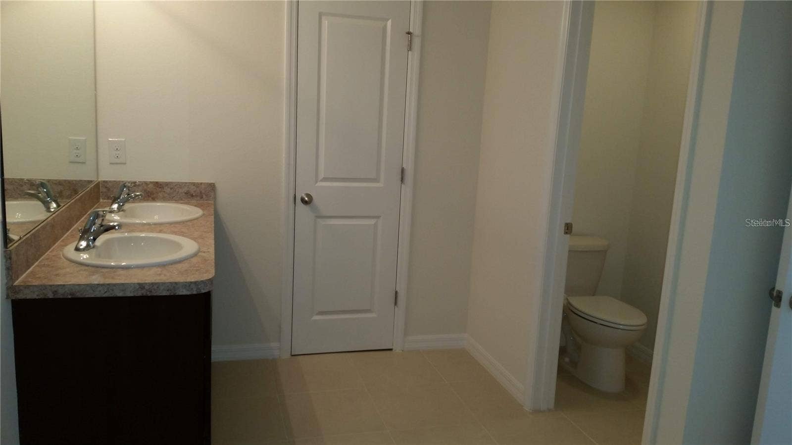 5210 SAN PALERMO DRIVE, Bradenton, FL 34208 Master Bathroom (bathroom 1)