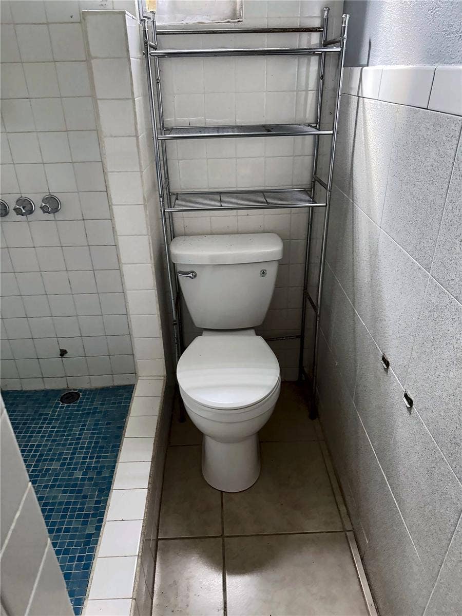 5616 24TH STREET E, Bradenton, FL 34203 5616 24TH STREET E, Bradenton, FL 34203