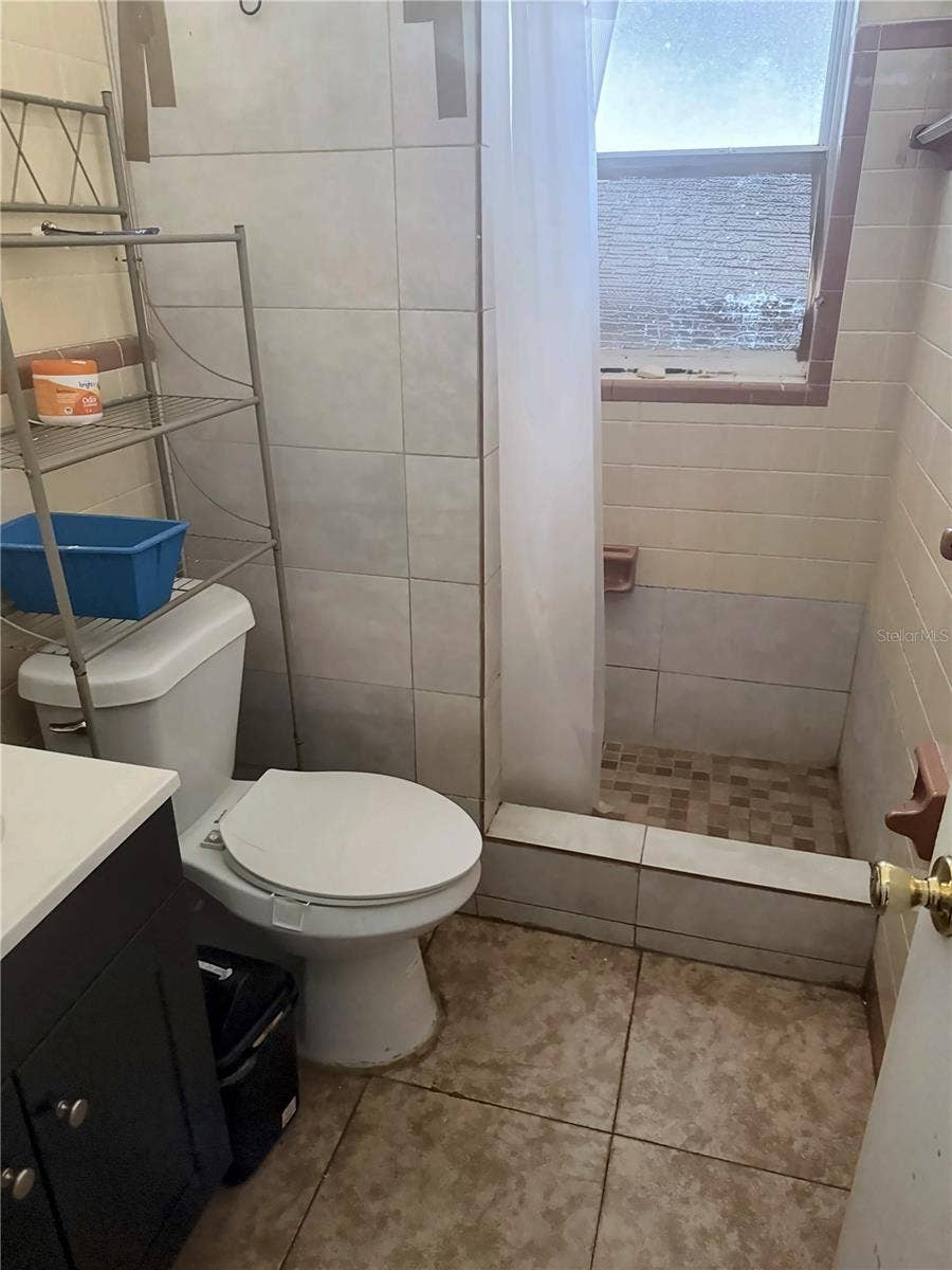 5616 24TH STREET E, Bradenton, FL 34203 5616 24TH STREET E, Bradenton, FL 34203