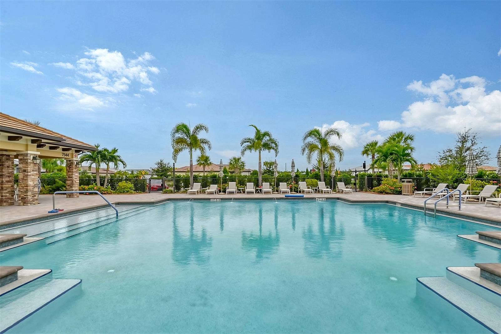 7608 SUMMERLAND COVE, Lakewood Ranch, FL 34202 7608 SUMMERLAND COVE, Lakewood Ranch, FL 34202