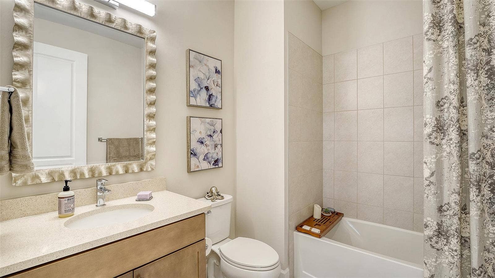 7608 SUMMERLAND COVE, Lakewood Ranch, FL 34202 7608 SUMMERLAND COVE, Lakewood Ranch, FL 34202