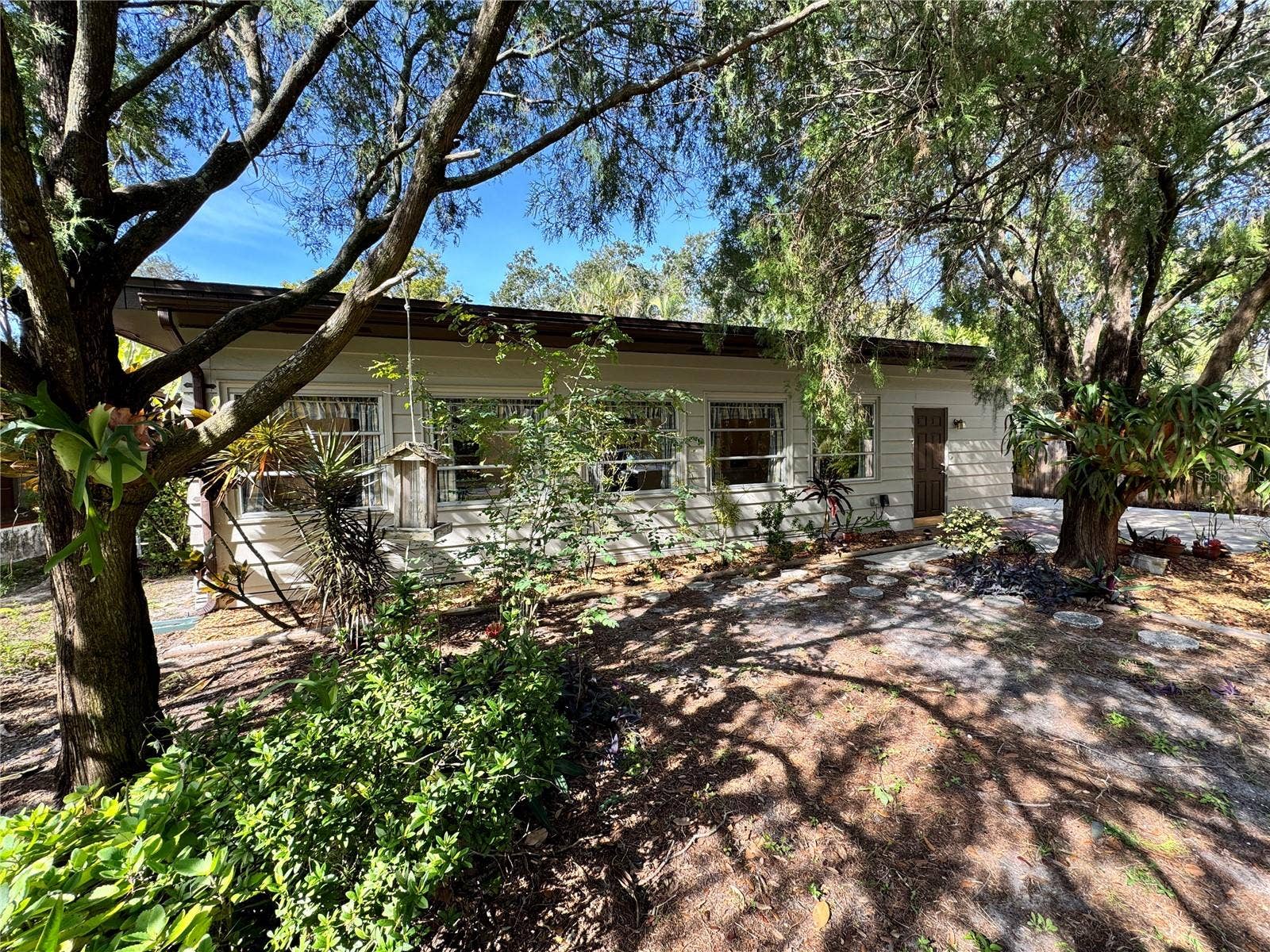 4306 GLORY PLACE, Sarasota, FL 34231 4306 GLORY PLACE, Sarasota, FL 34231