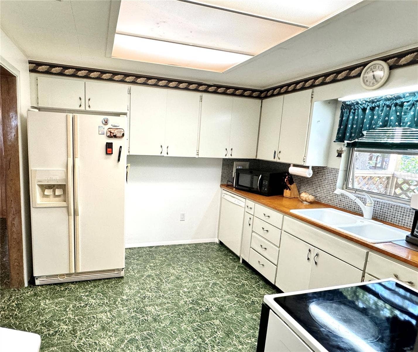 4306 GLORY PLACE, Sarasota, FL 34231 4306 GLORY PLACE, Sarasota, FL 34231