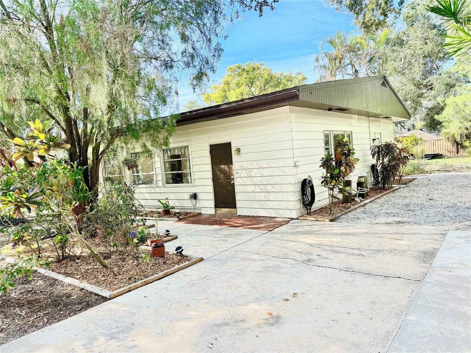 4306 GLORY PLACE, Sarasota, FL 34231 4306 GLORY PLACE, Sarasota, FL 34231