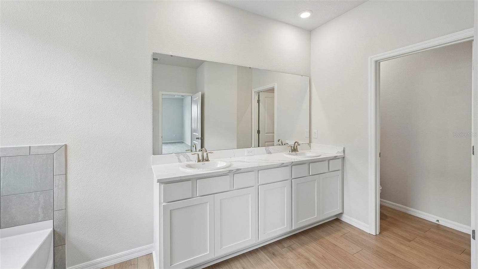 10444 WOODLAND GARDEN WAY, Parrish, FL 34219 10444 WOODLAND GARDEN WAY, Parrish, FL 34219