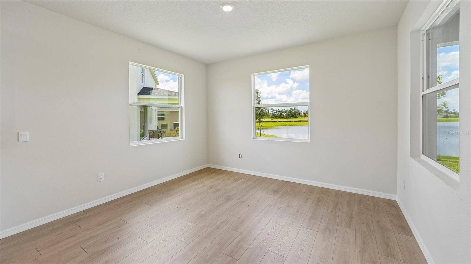 10444 WOODLAND GARDEN WAY, Parrish, FL 34219 10444 WOODLAND GARDEN WAY, Parrish, FL 34219