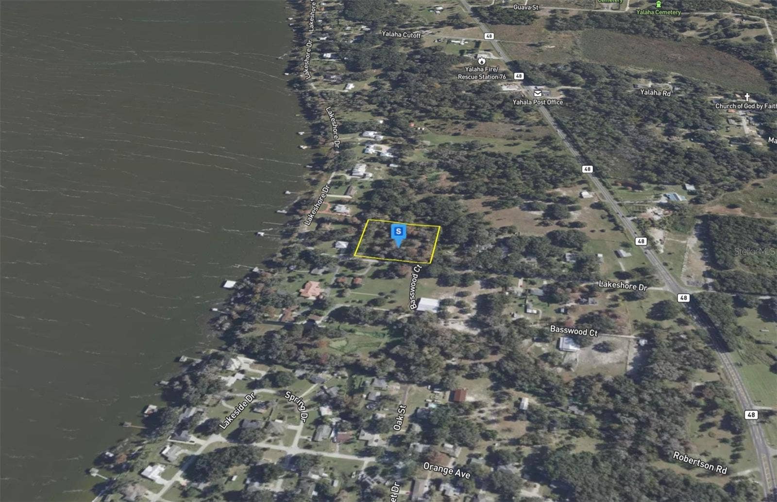 8340 LAKESHORE DRIVE, Yalaha, FL 34797