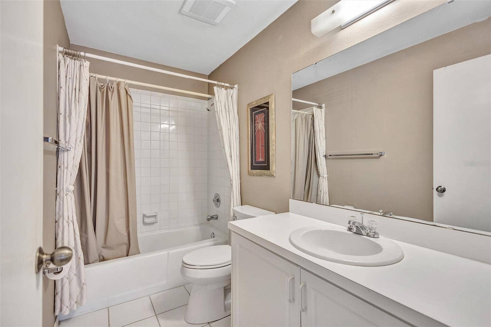 6468 APPROACH ROAD, #14, Sarasota, FL 34238