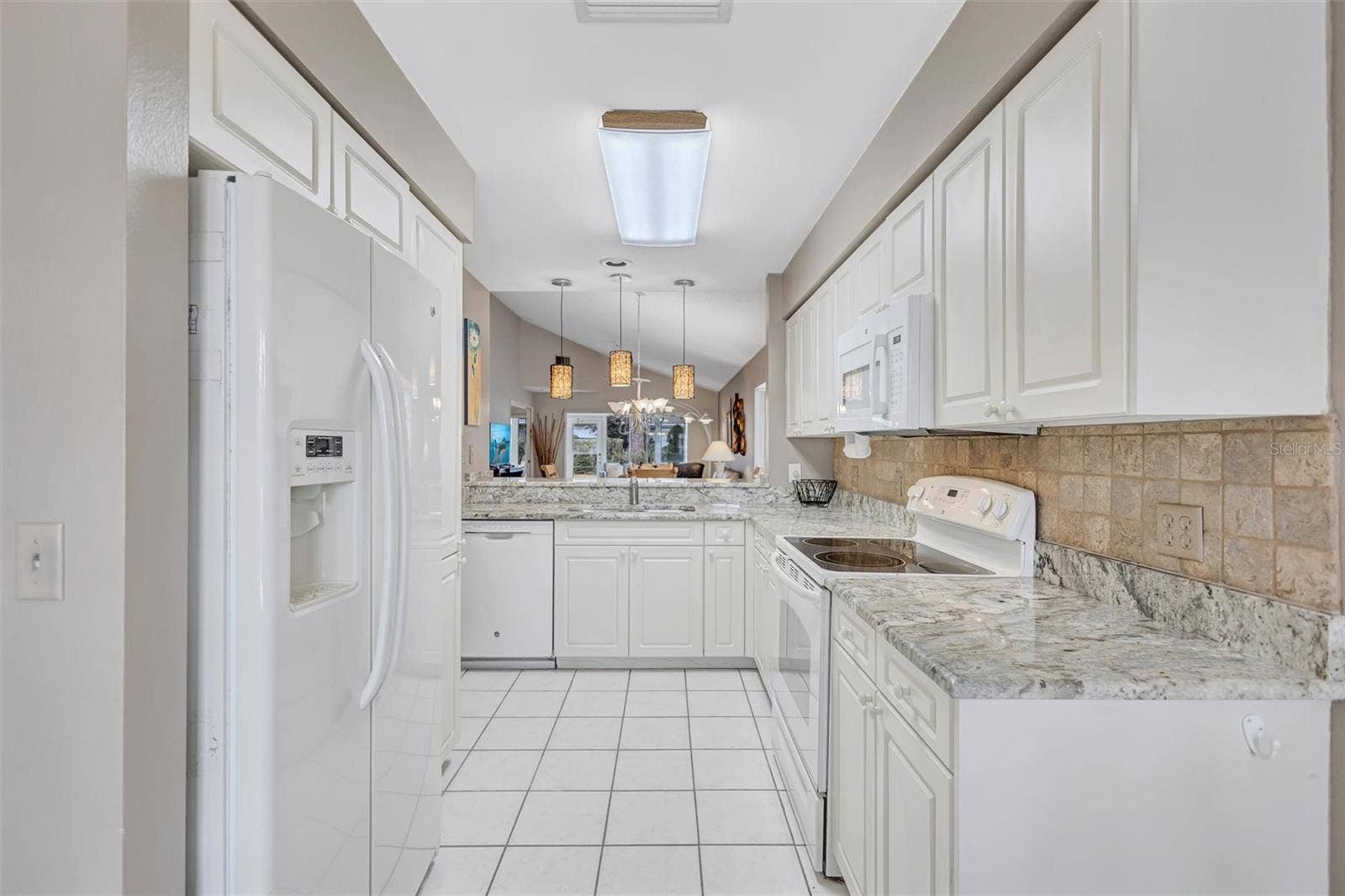 6468 APPROACH ROAD, #14, Sarasota, FL 34238