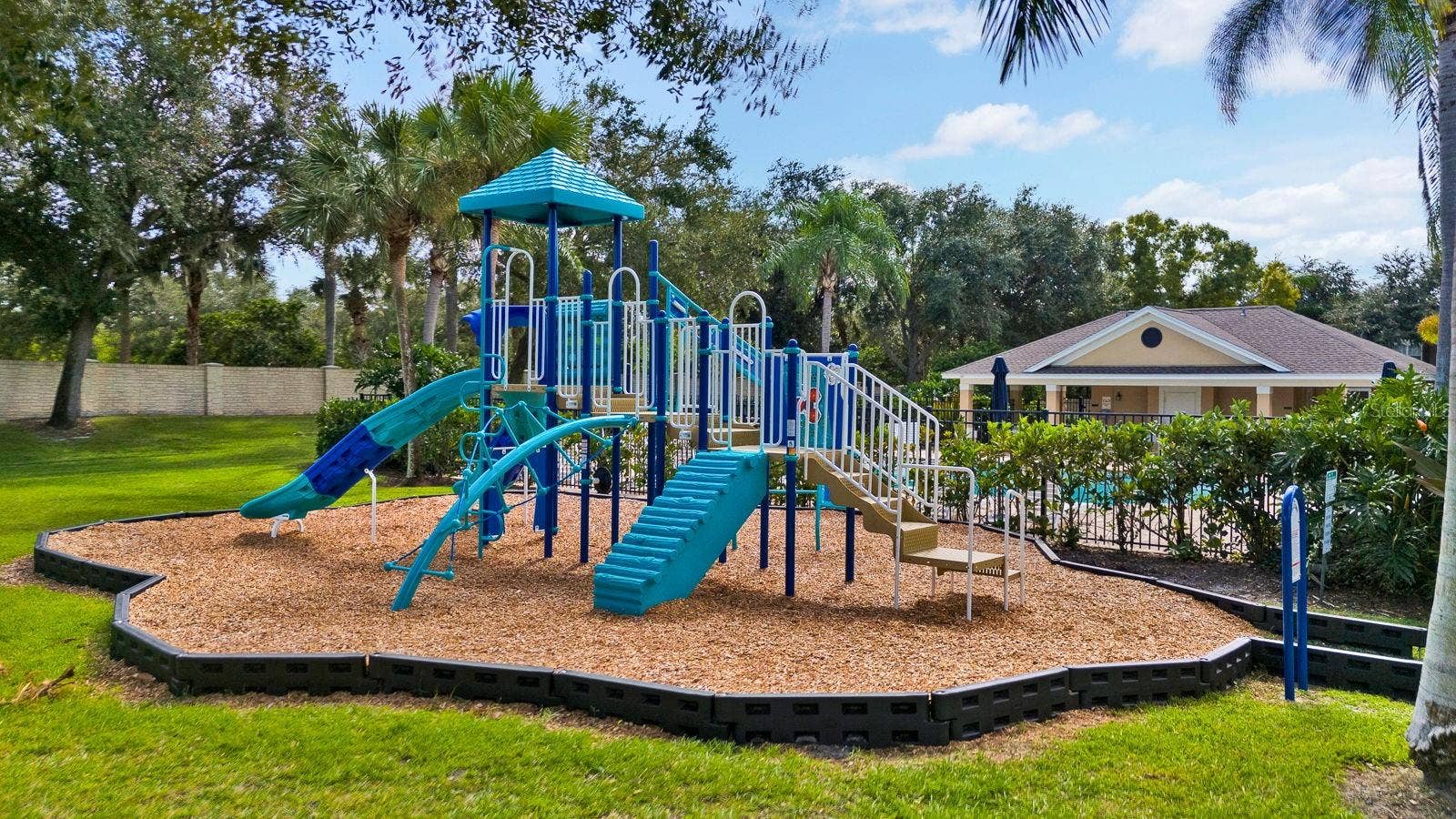 8304 72ND LANE E, Bradenton, FL 34201