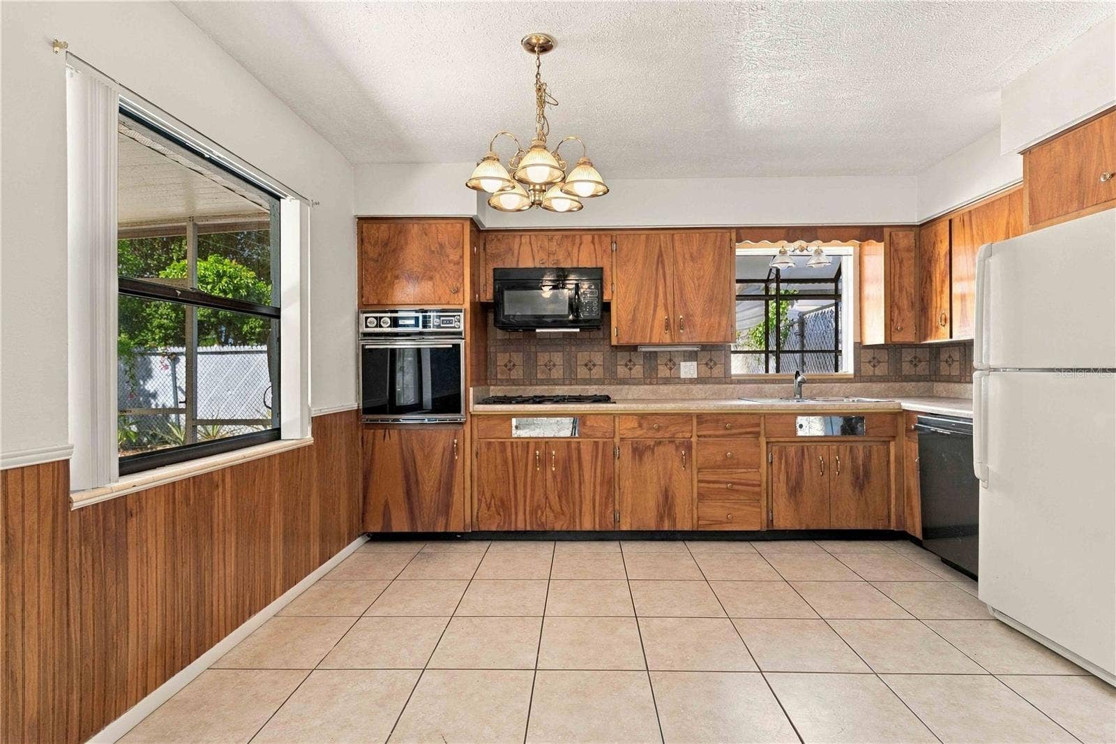 5712 20TH STREET W, Bradenton, FL 34207 5712 20TH STREET W, Bradenton, FL 34207