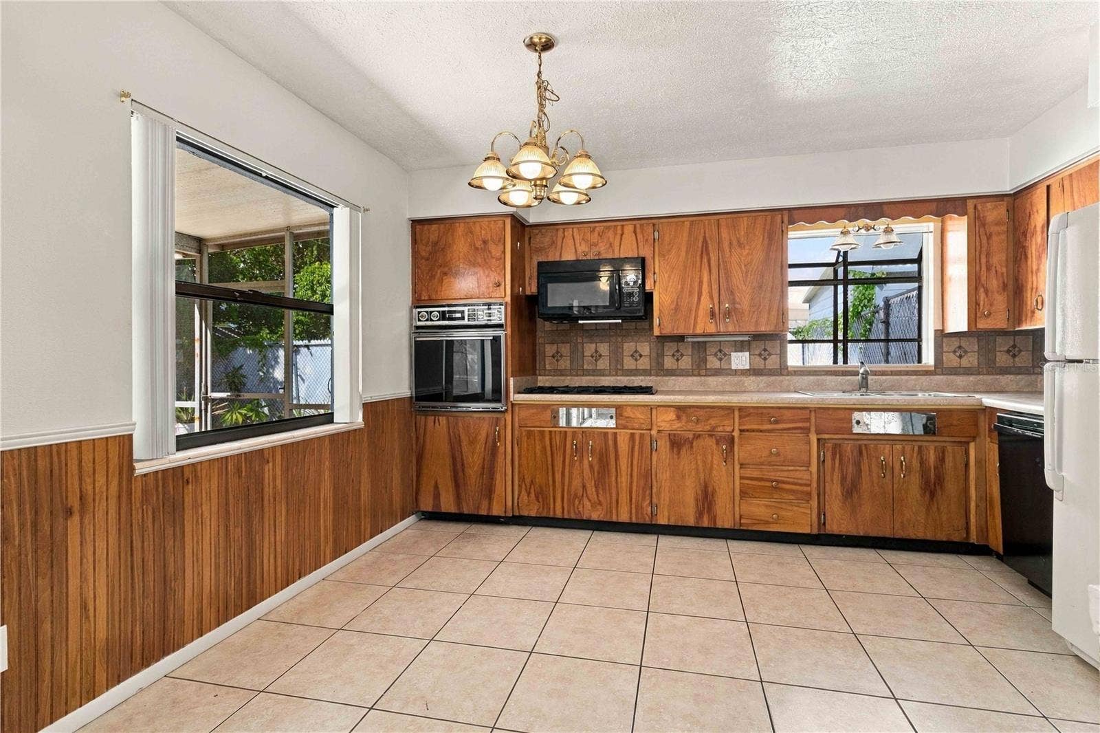 5712 20TH STREET W, Bradenton, FL 34207 5712 20TH STREET W, Bradenton, FL 34207