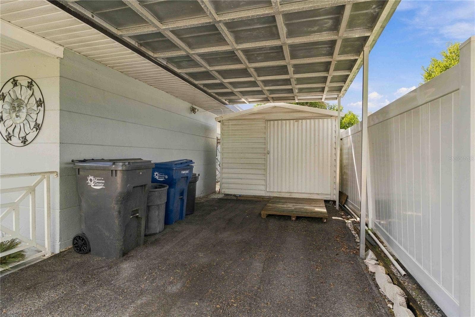 5712 20TH STREET W, Bradenton, FL 34207 5712 20TH STREET W, Bradenton, FL 34207