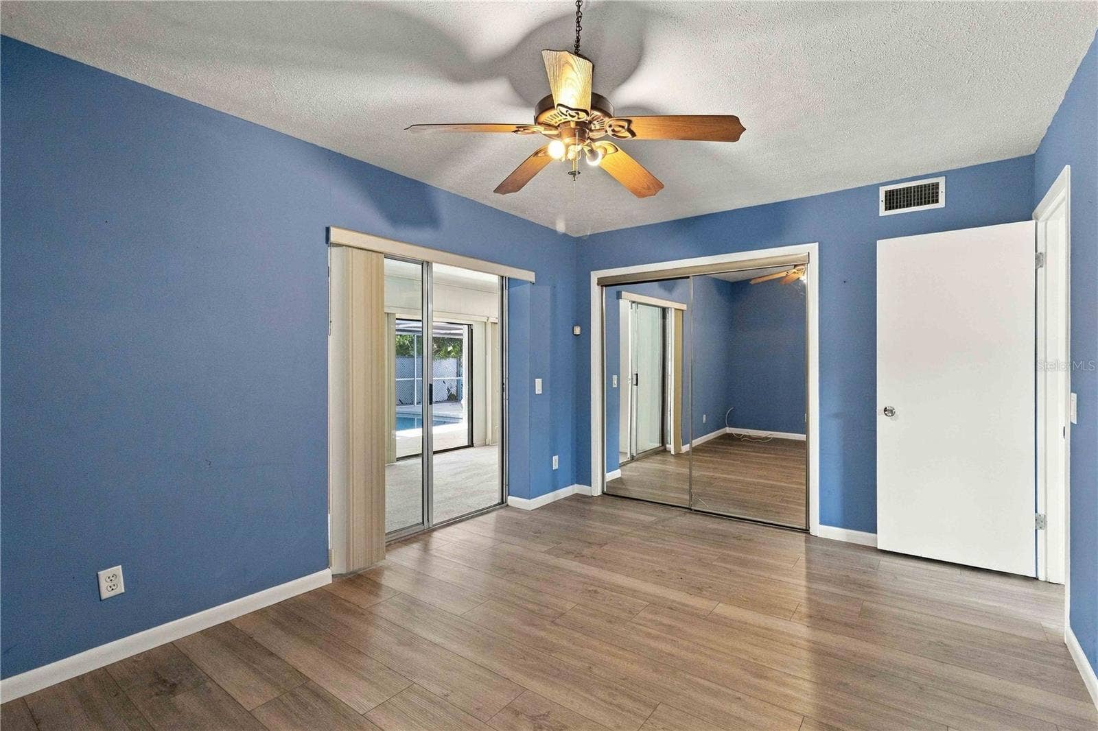 5712 20TH STREET W, Bradenton, FL 34207 5712 20TH STREET W, Bradenton, FL 34207