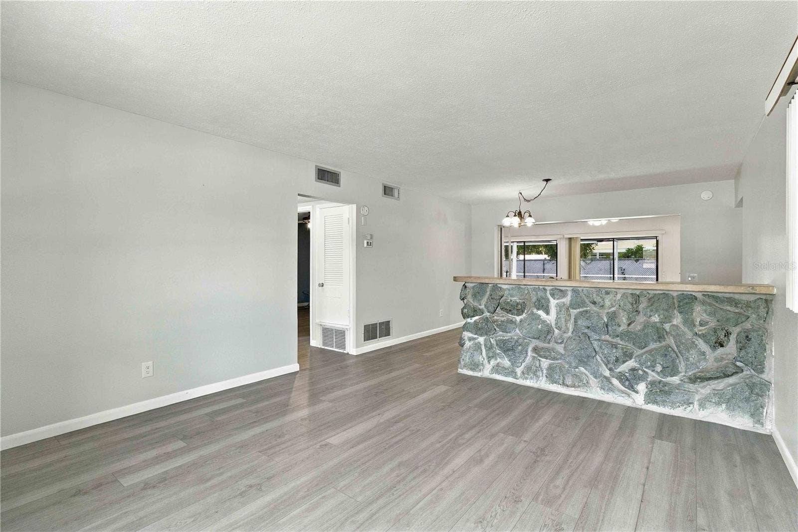 5712 20TH STREET W, Bradenton, FL 34207 5712 20TH STREET W, Bradenton, FL 34207