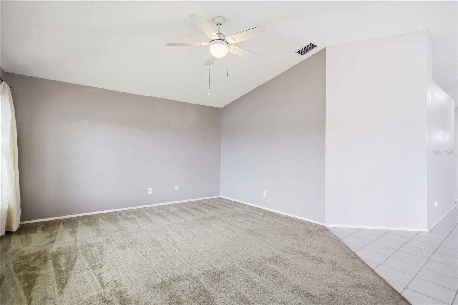 5207 52ND AVENUE W, Bradenton, FL 34210 5207 52ND AVENUE W, Bradenton, FL 34210