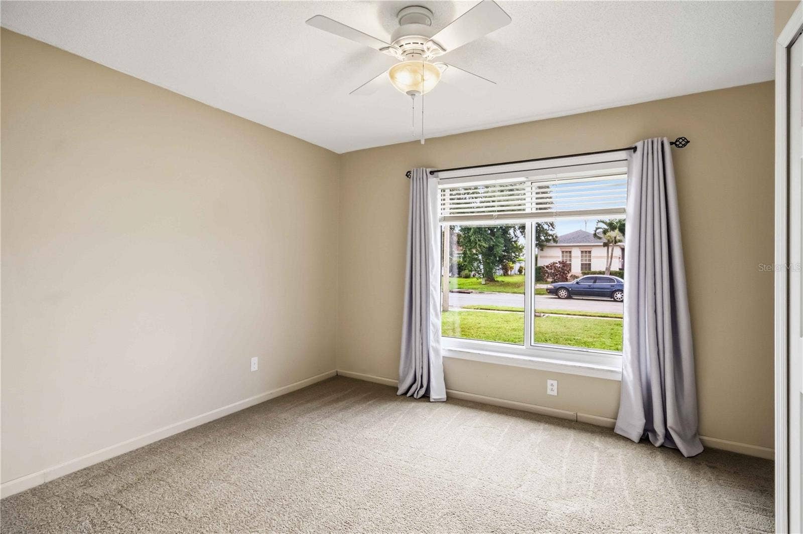 5207 52ND AVENUE W, Bradenton, FL 34210 5207 52ND AVENUE W, Bradenton, FL 34210