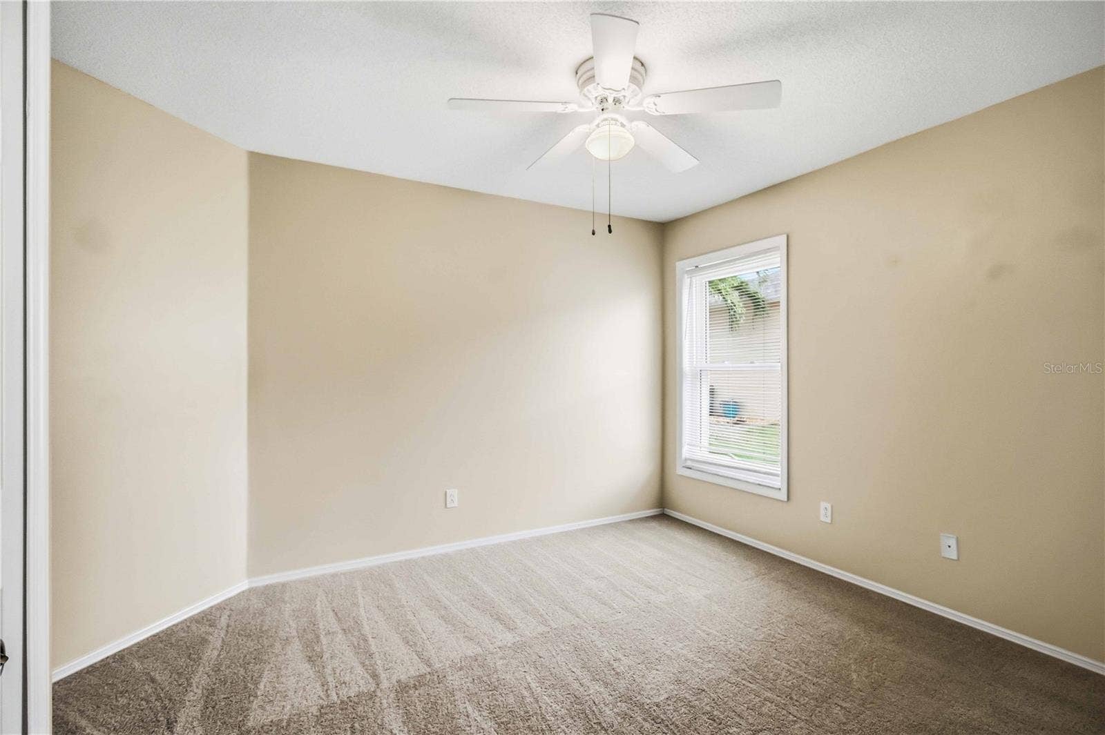 5207 52ND AVENUE W, Bradenton, FL 34210 5207 52ND AVENUE W, Bradenton, FL 34210
