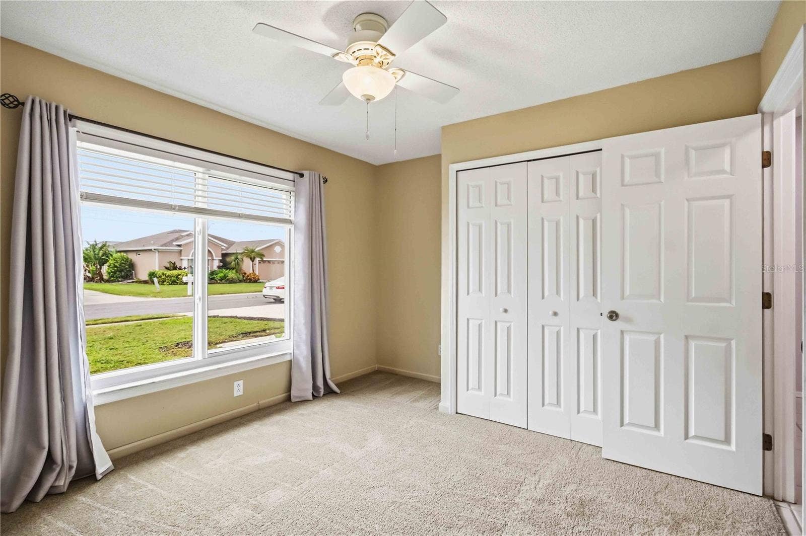 5207 52ND AVENUE W, Bradenton, FL 34210 5207 52ND AVENUE W, Bradenton, FL 34210