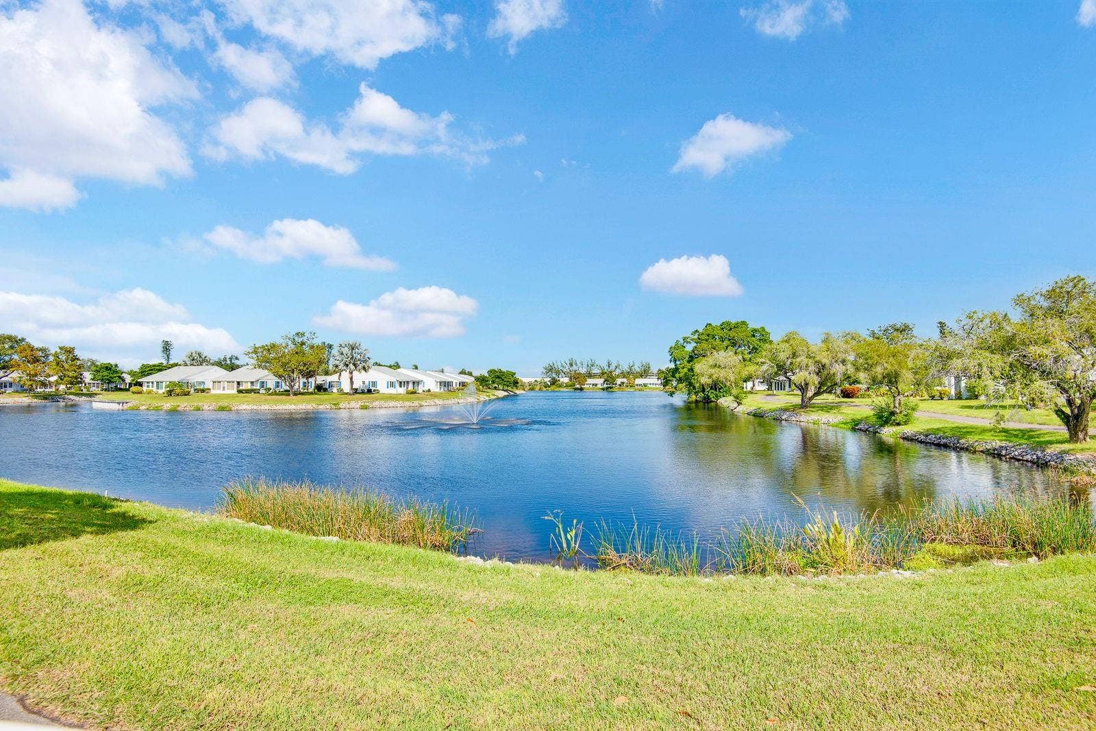 4745 INDEPENDENCE DRIVE, #4745, Bradenton, FL 34210 Beautiful landscaping all over Mount Vernon