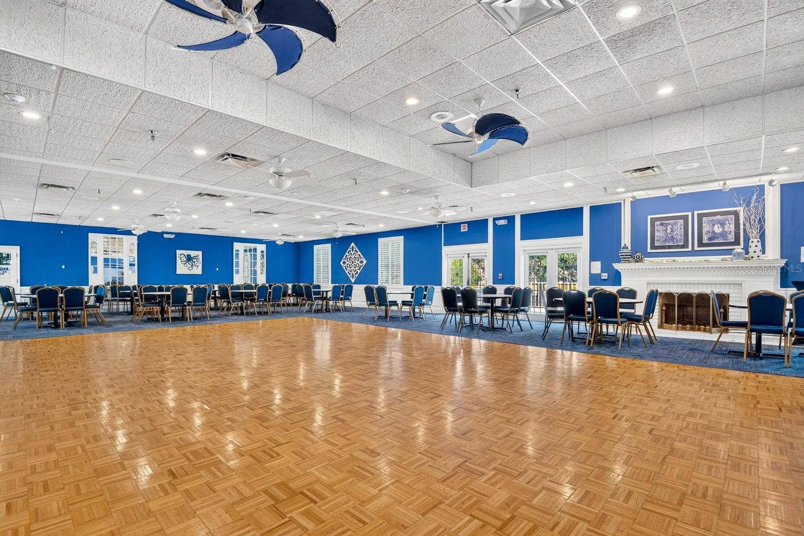 4745 INDEPENDENCE DRIVE, #4745, Bradenton, FL 34210 Massive clubhouse with options of entertainment