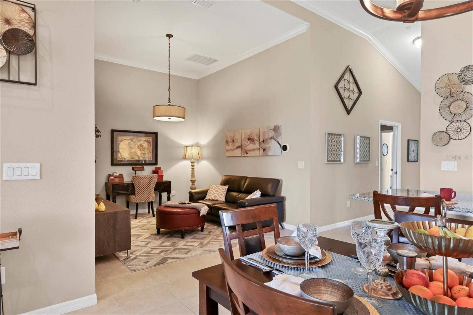 13719 MESSINA LOOP, #202, Lakewood Ranch, FL 34211 Dingin area looking towards Den